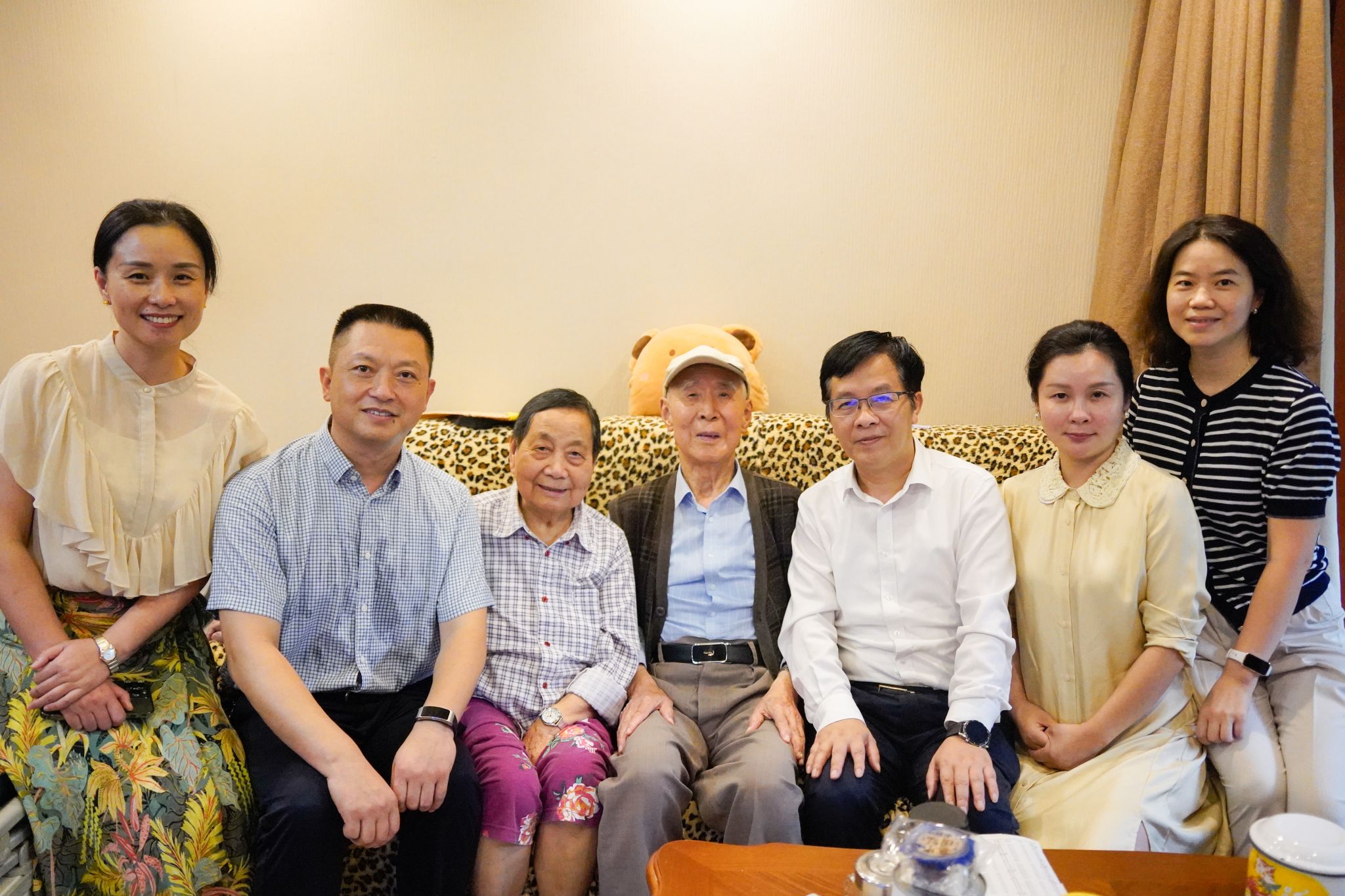 新闻2.jpg